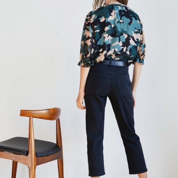 Velvet Uli Camo Blouse - Picture 2 of 7